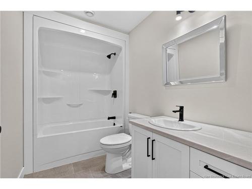 88 Macintosh Blvd, Moncton, NB 