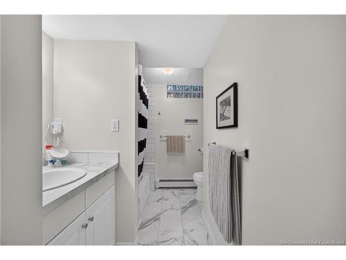 249 Glengarry Pl, Fredericton, NB 