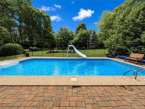249 Glengarry Pl, Fredericton, NB 