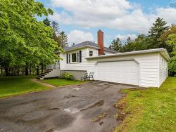 712 Herring Cove Road  Spryfield, NS B3R 1Y6