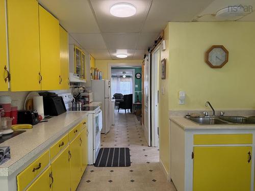685 Main Street, Yarmouth, NS 