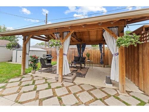 2498 Bernard, Windsor, ON 