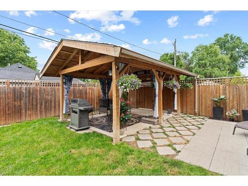 2498 Bernard, Windsor, ON 