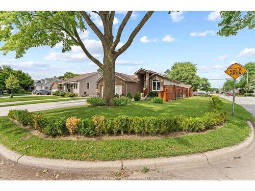 2498 Bernard, Windsor, ON 