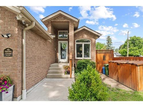 2498 Bernard, Windsor, ON 