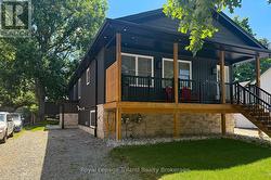 2 - 18 WINNIETT STREET Woodstock (Woodstock - North), ON N4S 5Z3