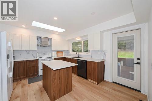 1667 Extension Rd  Nanaimo, BC V9X 1A5