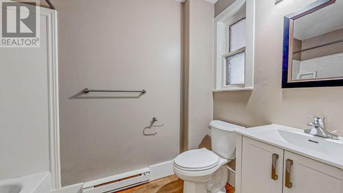 Apt A Bathroom - 8 Blatch Avenue, St. John'S, NL 