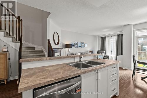 711 Hazelnut Crescent, Ottawa, ON 