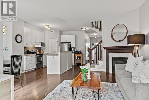 711 Hazelnut Crescent, Ottawa, ON 