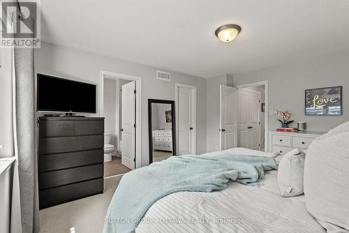 711 Hazelnut Crescent, Ottawa, ON 