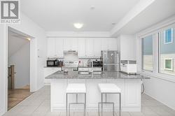 82 HIBISCUS LANE  Hamilton, ON L8K 5J3