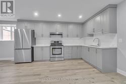 389 LYLE STREET  London East (East L), ON N5W 3R6