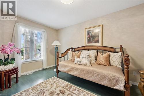 658 Ellesmere Court, Waterloo, ON 