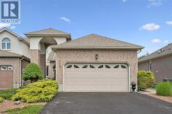 658 ELLESMERE Court Waterloo, ON N2V 2H4