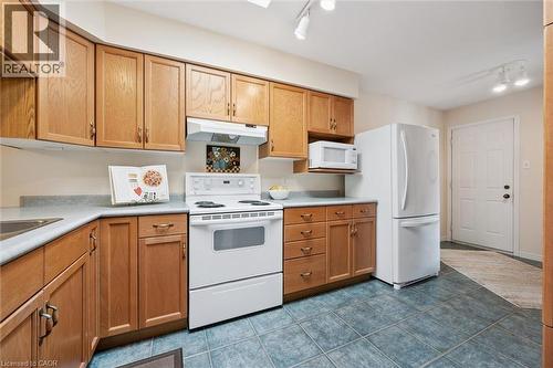 658 Ellesmere Court, Waterloo, ON 