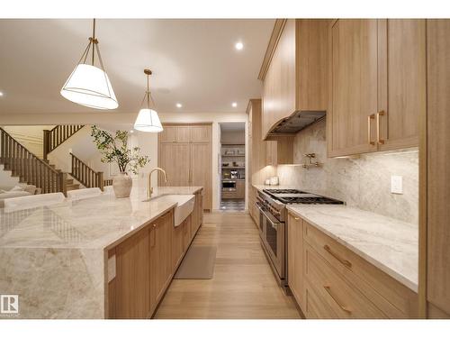 7308 Ada Bv Nw, Edmonton, AB 
