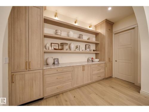7308 Ada Bv Nw, Edmonton, AB 