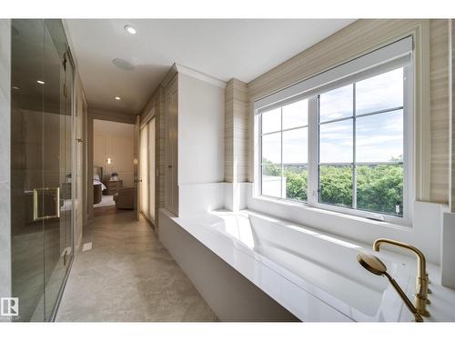 7308 Ada Bv Nw, Edmonton, AB 