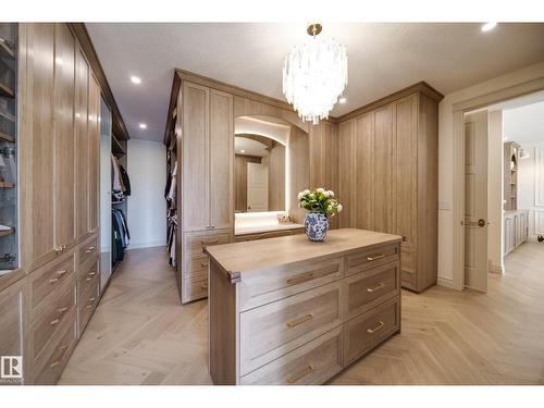 7308 Ada Bv Nw, Edmonton, AB 