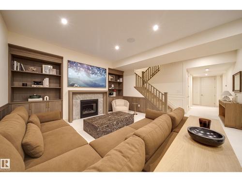 7308 Ada Bv Nw, Edmonton, AB 