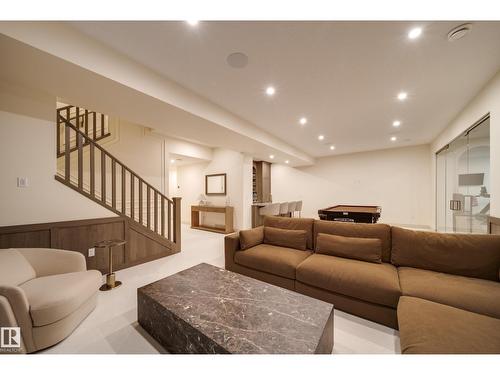 7308 Ada Bv Nw, Edmonton, AB 
