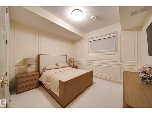 7308 Ada Bv Nw, Edmonton, AB 