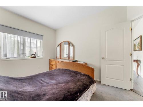 18 Hillcrest Co, Spruce Grove, AB 