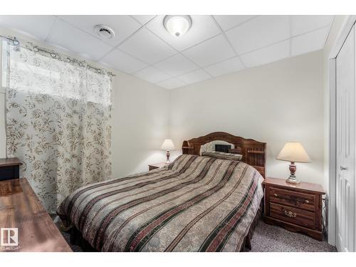 18 Hillcrest Co, Spruce Grove, AB 
