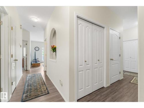 18 Hillcrest Co, Spruce Grove, AB 