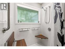 3 piece bathroom and laundry on main - 