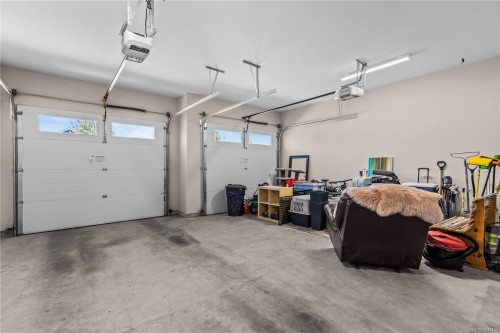 110 Nikola Rd, Campbell River, BC 