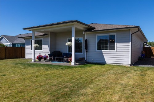 110 Nikola Rd, Campbell River, BC 