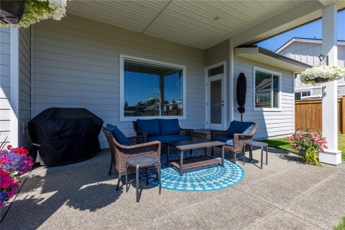 110 Nikola Rd, Campbell River, BC 