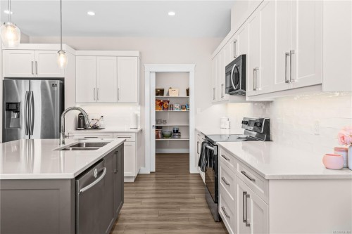 110 Nikola Rd, Campbell River, BC 