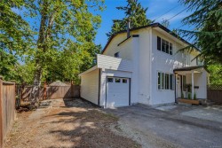3709 Long Lake Terr Nanaimo, BC V9T 2V2