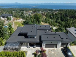 7376 High Ridge Cres Lantzville, BC V0R 2H0