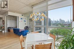 602 - 630 QUEEN STREET E Toronto, ON M4M 1G3