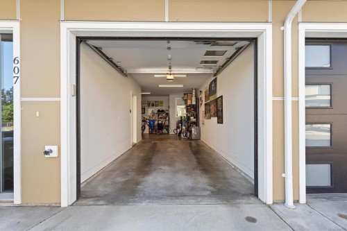 607 Selwyn Close, Langford, BC 