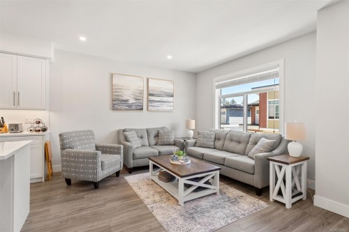 607 Selwyn Close, Langford, BC 