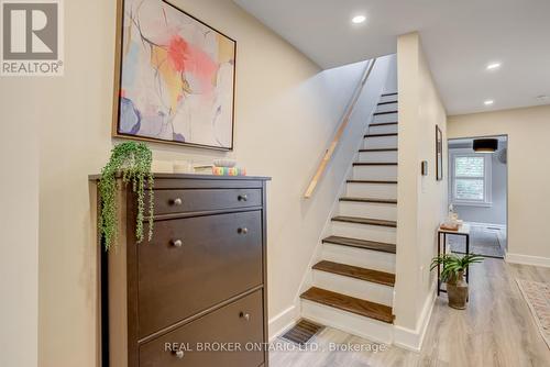 39 East Bend Avenue S, Hamilton, ON 