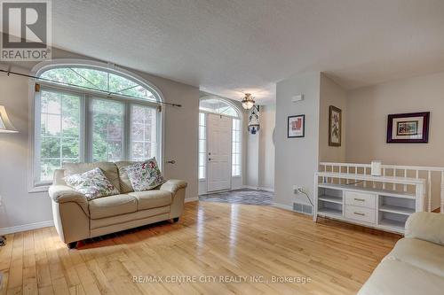 24 Schreyer Drive, St. Thomas, ON 