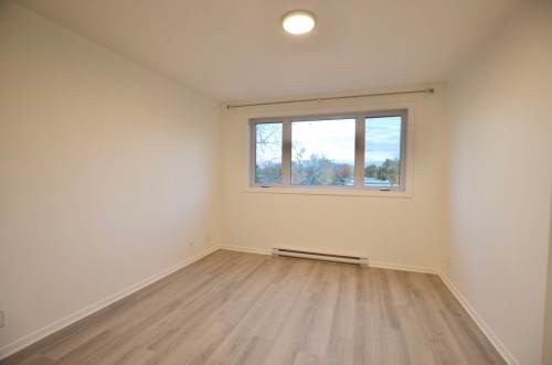 Master Bedroom - 406-6840 Av. Fielding, Montréal (Côte-Des-Neiges/Notre-Dame-De-Grâce), QC 
