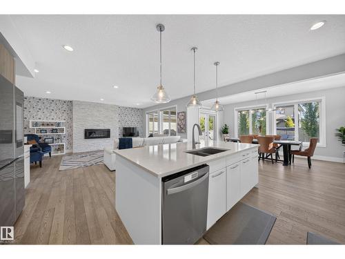 4407 Westcliff Cl Sw, Edmonton, AB 