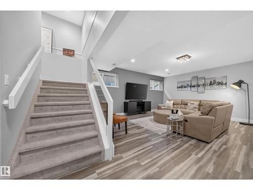 4407 Westcliff Cl Sw, Edmonton, AB 