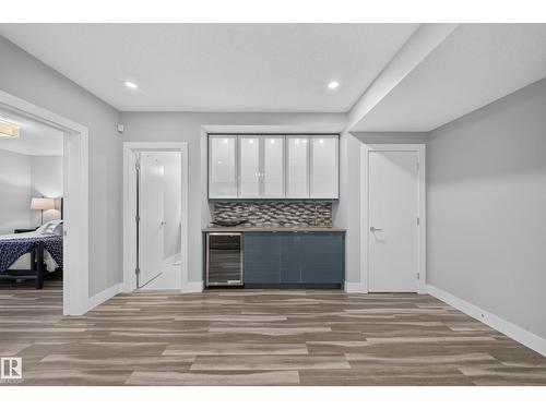 4407 Westcliff Cl Sw, Edmonton, AB 
