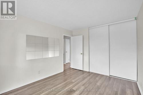 2912 Fairlea Crescent, Ottawa, ON 