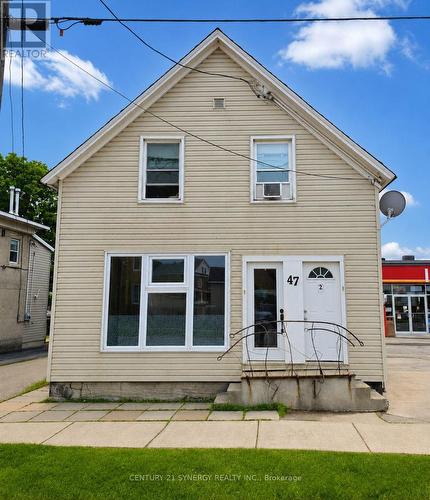 47 MAIN STREET E  Smiths Falls, ON K7A 1A5