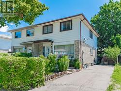 19 CARBERRY CRESCENT Brampton, ON L6V 2G1
