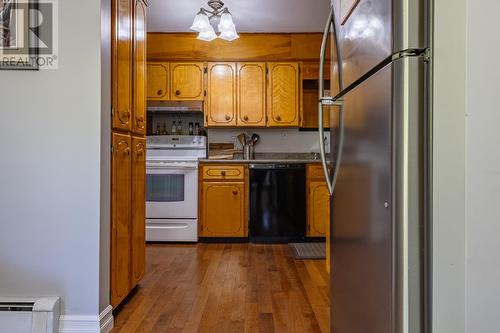 108 North Shore Highway, Meadows, NL 